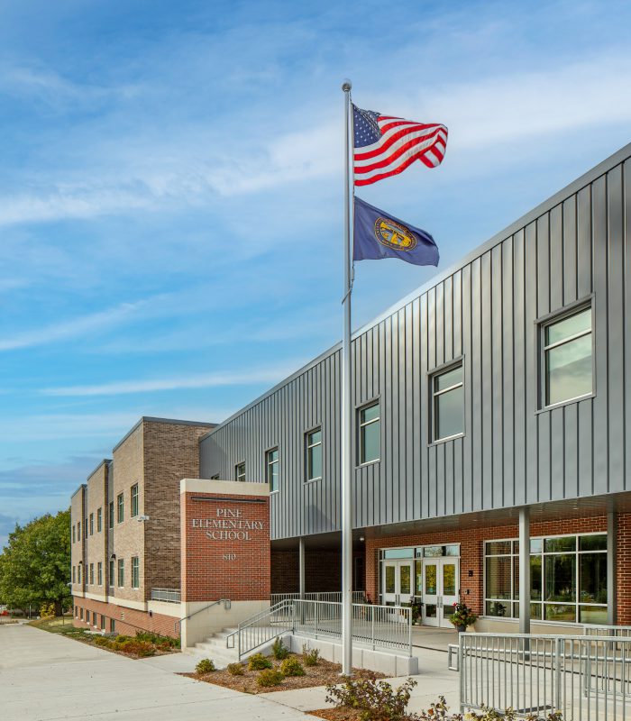 Omaha Public Schools' Pine Elementary exterior photo